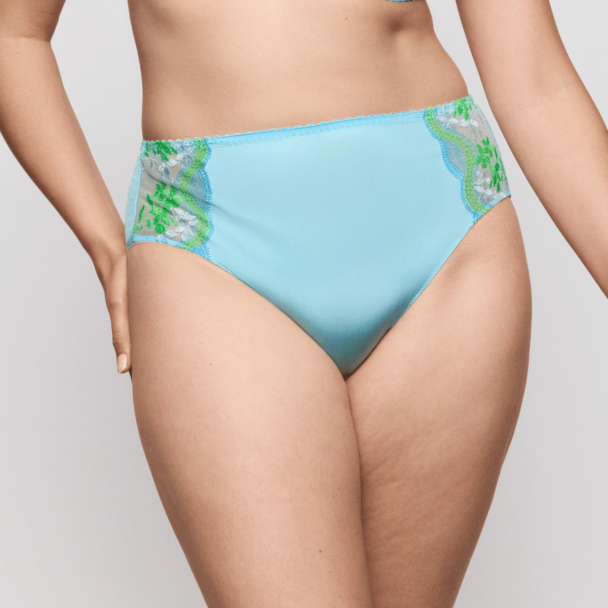 PrimaDonna Cala Luna maxi trusse, lyseblå - 0563541 - IDM - Ice Dream