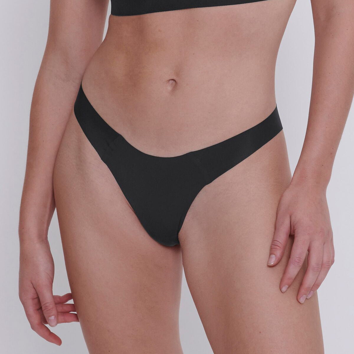 Sloggi Zero Feel 2.0 tanga trusse, sort - 10217765 - 0004 - Black