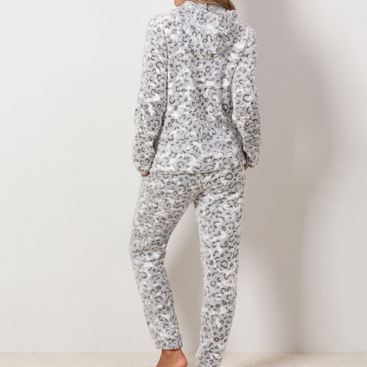 Trofé homewear, leopard - 56209 - 2100 - Grey